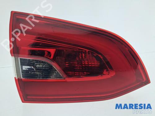 Used Left taillight Left taillight PEUGEOT 308 SW II (LC_, LJ_, LR_, LX_, L4_) 1.6 BlueHDi 120 (120 hp) 34406684 34406684