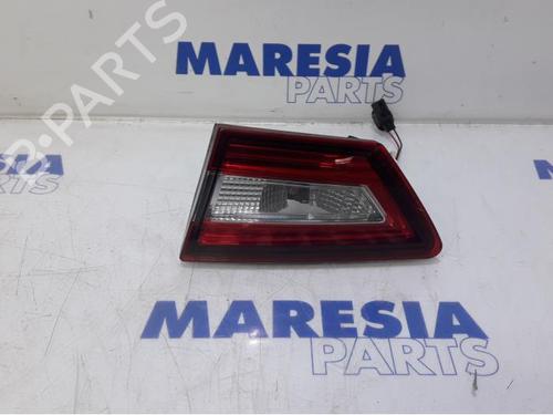 right-taillight-renault-clio-iv-bh_-2012-2013-2014-2015-2016-2017-2018-2019-2020-2021-31531667 main image