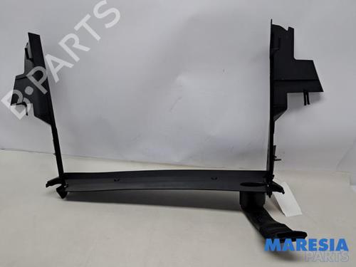 Used Pipe RENAULT SCÉNIC III (JZ0/1_) 1.6 16V (JZ0U, JZ1B) (110 hp) 32011804