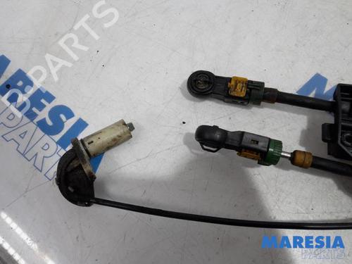 Gear lever CITROËN C4 Grand Picasso II (DA_, DE_) 1.6 HDi / BlueHDi 115 | BP31405731M90