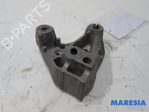 Used Gearbox mount CITROËN C3 III (SX) 1.2 VTi 82 (82 hp) 31508988
