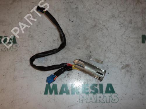 Used Ignition barrel PEUGEOT 206 Hatchback (2A/C) 1.4 i (75 hp) 31384735