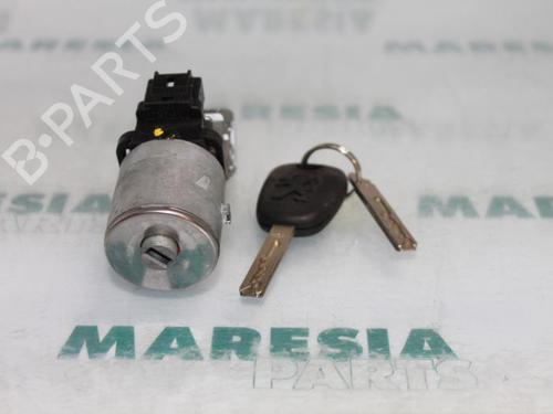 Used Ignition barrel PEUGEOT 308 I (4A_, 4C_) 1.4 16V (95 hp) 31447407