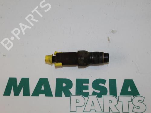 Used Injector PEUGEOT 206 Hatchback (2A/C) 1.9 D (69 hp) 31529803