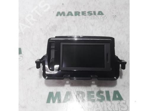Used Display monitor RENAULT MEGANE III Grandtour (KZ0/1) 1.5 dCi (KZ09, KZ0D, KZ1G, KZ29, KZ14, KZ1W, KZ10, KZ1F,... (110 hp) 31434695