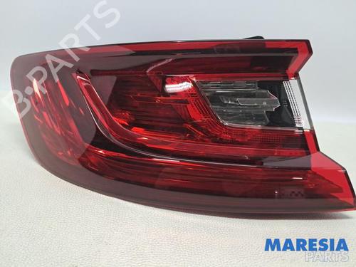 Farolim esquerdo RENAULT MEGANE IV Hatchback (B9A/M/N_) 1.2 TCe 130 (B9MR) (130 hp) 31816467