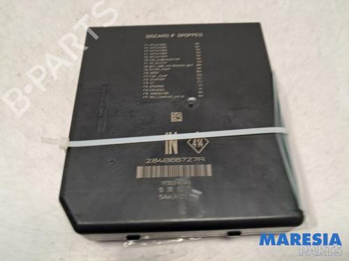 Used Fuse box RENAULT TALISMAN Grandtour (KP_) 1.6 TCe 150 (150 hp) 31402780