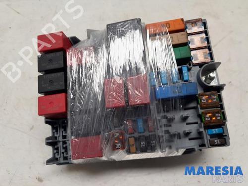 Used Fuse box FIAT PANDA (312_, 319_) 1.2 (312PXA1A) (69 hp) 31523175