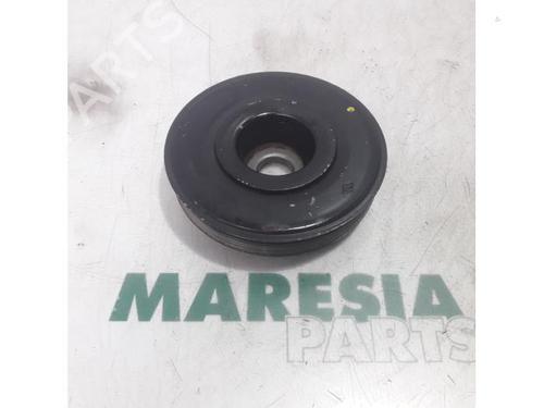 pulley-renault-clio-iii-br01-cr01-2005-2006-2007-2008-2009-2010-2011-2012-2013-2014-31525996 main image