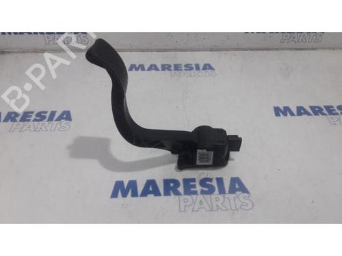 Módulo eletrónico PEUGEOT 5008 (0U_, 0E_) 1.6 16V (156 hp) 31408745