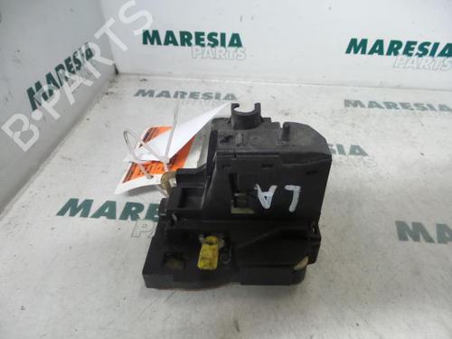 electronic-module-renault-scenic-i-mpv-ja01_-fa0_-1999-2000-2001-2002-2003-2004-2005-2006-2007-2008-2009-2010-31390763 main image