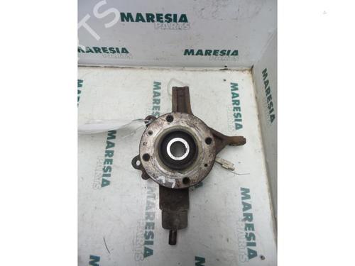Used Left front steering knuckle PEUGEOT 307 Break (3E) 1.6 HDi 110 (109 hp) 31520950
