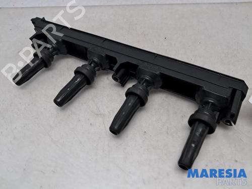 Used Ignition coil PEUGEOT 307 CC (3B) 2.0 16V (140 hp) 31391013
