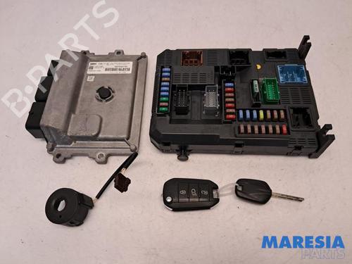 Used Engine control unit (ECU) PEUGEOT 2008 I (CU_) 1.2 VTi (82 hp) 31417285