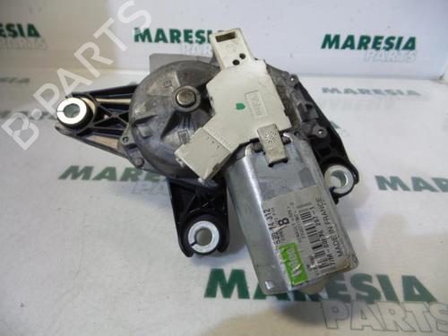 Used Rear wiper motor RENAULT TRAFIC II Van (FL) 1.9 dCi 80 (FL0B) (82 hp) 31520388