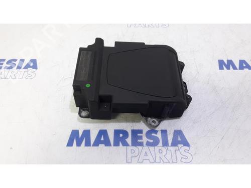Used Display monitor PEUGEOT 3008 I MPV (0U_) 1.6 HDi (112 hp) 31480968