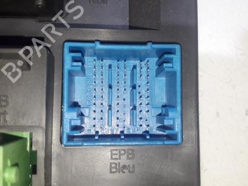 Engine control unit (ECU) PEUGEOT 508 I (8D_) 2.0 HDi Hybrid4 AWC | BP31438441M57