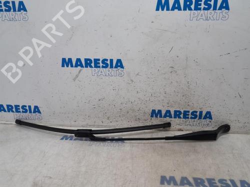 front-windshield-wiper-arm-peugeot-208-i-ca_-cc_-2012-2013-2014-2015-2016-2017-2018-2019-2020-2021-31494926 main image