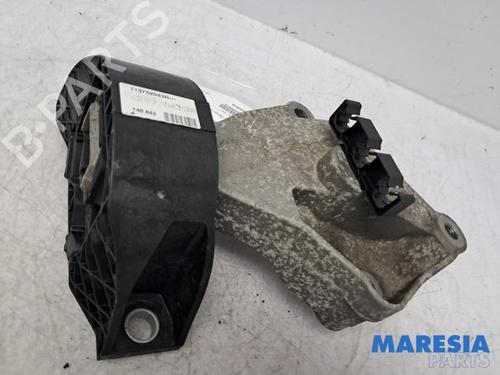 Used Gearbox mount RENAULT CLIO IV (BH_) 0.9 TCe 90 (BHNF, BHMA, BHMH, BHJK, BHJR) (90 hp) 31467634