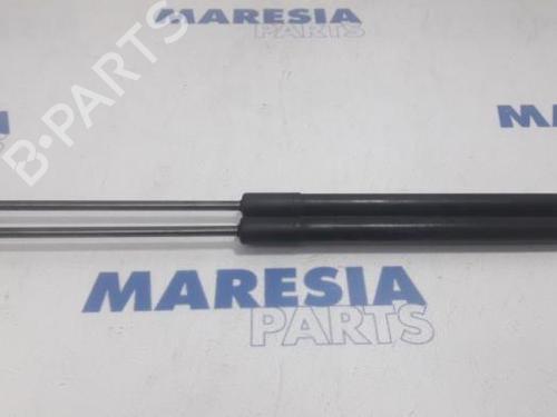 tailgate-lift-support-renault-megane-iii-grandtour-kz01-2008-2009-2010-2011-2012-2013-2014-2015-2016-31394125 main image