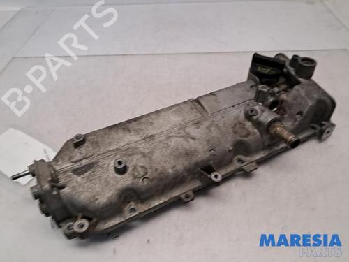 Used Valve cover FIAT 500 (312_) 1.2 (312AXA1A) (69 hp) 31457922
