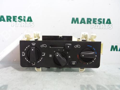 Used Climate control CITROËN C3 I (FC_, FN_) 1.4 16V (88 hp) 31476638