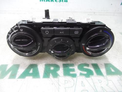 Used Climate control PEUGEOT 2008 I (CU_) 1.2 VTi (82 hp) 31523521