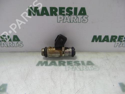 Used Injector FIAT SEICENTO / 600 (187_) 1.1 (187AXB, 187AXB1A, 187AXC1A02) (54 hp) 31522511