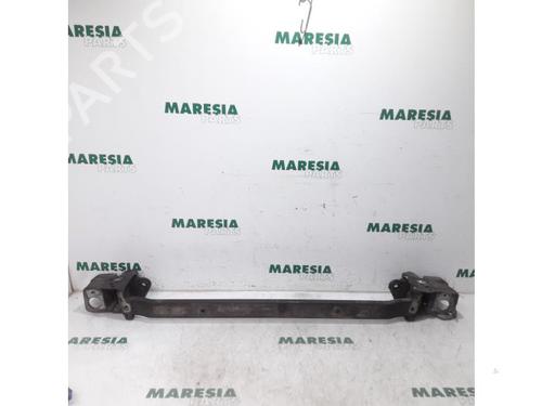 Used Crossmember RENAULT ESPACE IV (JK0/1_) 2.0 (JK0A, JK1D, JK0N) (170 hp) 31493715