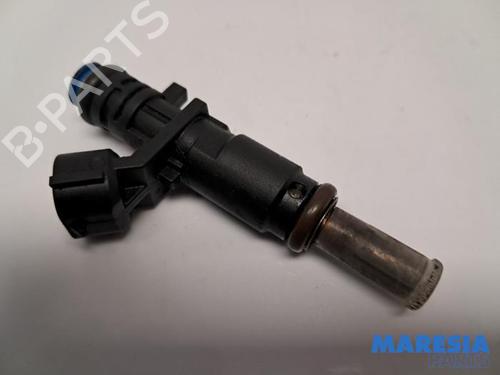 Inyector PEUGEOT 5008 (0U_, 0E_) 1.6 16V (120 hp) 31481026