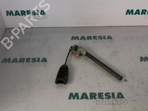 other-renault-megane-ii-estate-km01_-2003-2004-2005-2006-2007-2008-2009-2010-2011-2012-31489421 main image