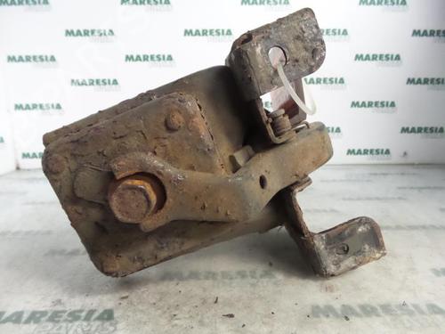 Used Support Support RENAULT ESPACE III (JE0_) 2.2 12V TD (JE0E, JE0H, JE0P) (113 hp) 31406295 31406295