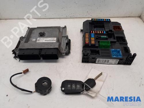 Used Engine control unit (ECU) PEUGEOT 308 II (LB_, LP_, LW_, LH_, L3_) 1.2 THP 110 (110 hp) 31449857