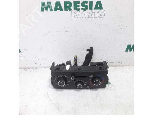 Used Climate control PEUGEOT 207 CC (WD_) 1.6 16V (120 hp) 31454397