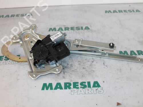 Used Front right window mechanism RENAULT MEGANE III Grandtour (KZ0/1) 1.5 dCi (KZ09, KZ0D, KZ1G, KZ29, KZ14, KZ1W, KZ10, KZ1F,... (110 hp) 31532094
