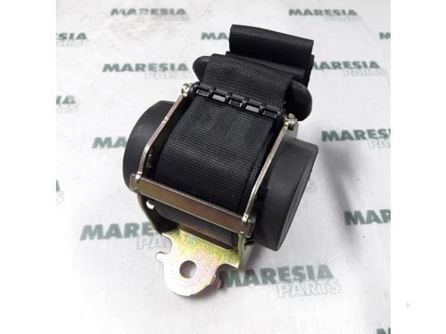 Used Rear right seatbelt PEUGEOT 407 SW (6E_, 6D_) 2.0 (136 hp) 31522934