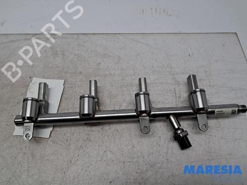 Used Injection rail Injection rail ALFA ROMEO STELVIO (949_) 2.0 Q4 (949.AXA2A) (280 hp) 40510371 40510371