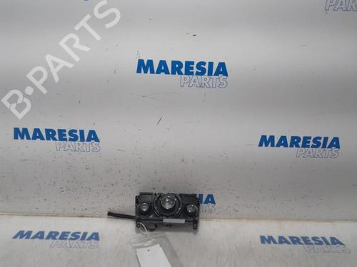Used Climate control PEUGEOT 3008 I MPV (0U_) 1.6 THP (156 hp) 31518764