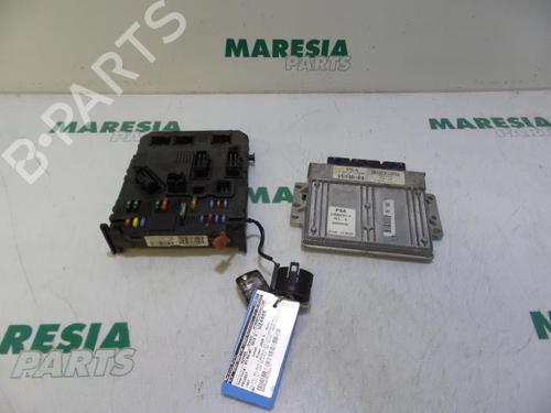 Used Engine control unit (ECU) PEUGEOT 1007 (KM_) 1.4 (75 hp) 31470946