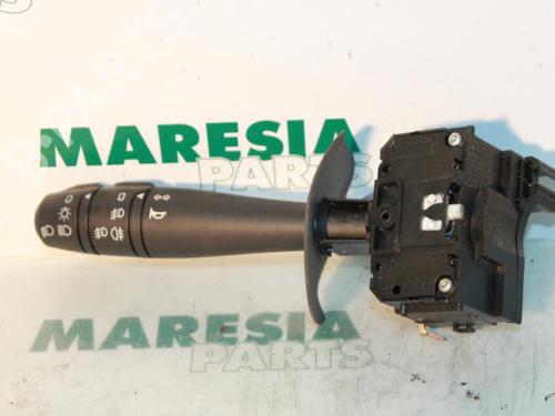 Used Steering column stalk RENAULT ESPACE III (JE0_) 3.0 V6 24V (JE0G, JE0R) (190 hp) 31450551