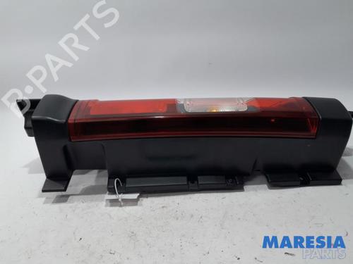 Used Left taillight OPEL VIVARO B Van (X82) 1.6 CDTI (05) (125 hp) 31444703