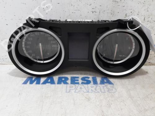 Used Instrument cluster ALFA ROMEO 159 Sportwagon (939_) 2.4 JTDM (939BXD1B, 939BXD12) (200 hp) 31520213