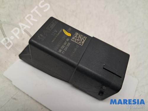 Used Electronic sensor PEUGEOT 308 SW II (LC_, LJ_, LR_, LX_, L4_) 1.6 BlueHDi 120 (120 hp) 31524869