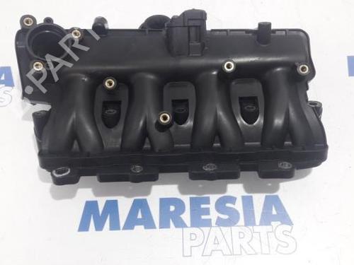 Used Injection rail FIAT DOBLO Bus (263_) 1.3 D Multijet (263AXC1A) (90 hp) 31490541
