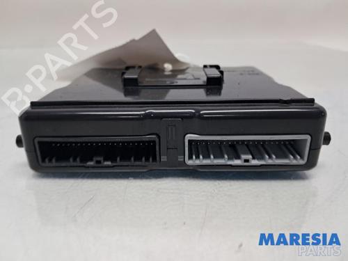 Módulo eletrónico RENAULT MEGANE IV Hatchback (B9A/M/N_) 1.2 TCe 130 (B9MR) (130 hp) 31403679