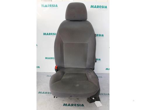 Used Left front seat FIAT CROMA (194_) 1.9 D Multijet (194AXC1B, 194AXC12) (150 hp) 31437208