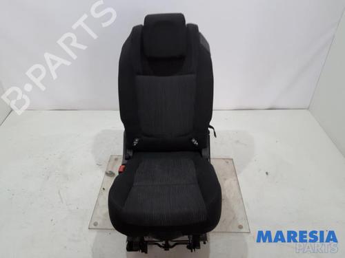 Used Seats set PEUGEOT 5008 (0U_, 0E_) 1.6 HDi (110 hp) 31521136