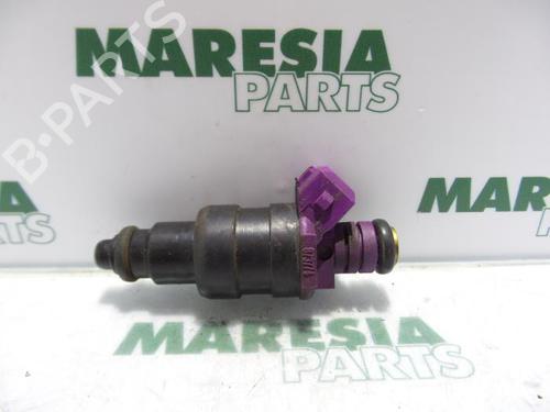 Used Injector RENAULT TWINGO I (C06_) 1.2 (C066, C068) (58 hp) 31526662