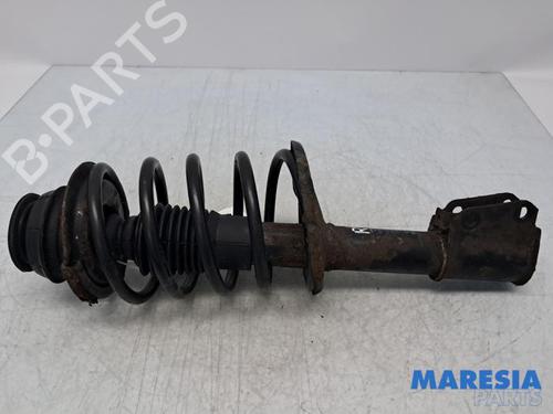Used Right front shock absorber Right front shock absorber RENAULT TWINGO I (C06_) 1.2 (C066, C068) (58 hp) 32746317 32746317