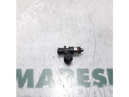 Used Injector RENAULT TWINGO II (CN0_) 1.2 16V (CN0K, CN0V, CN0A) (76 hp) 31440965